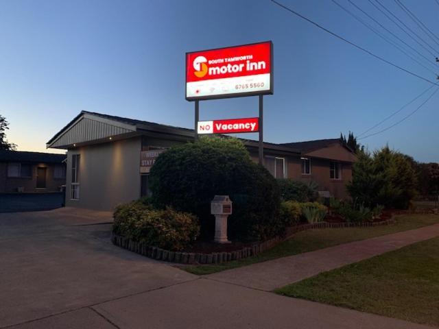 South Tamworth Motor Inn Exterior photo