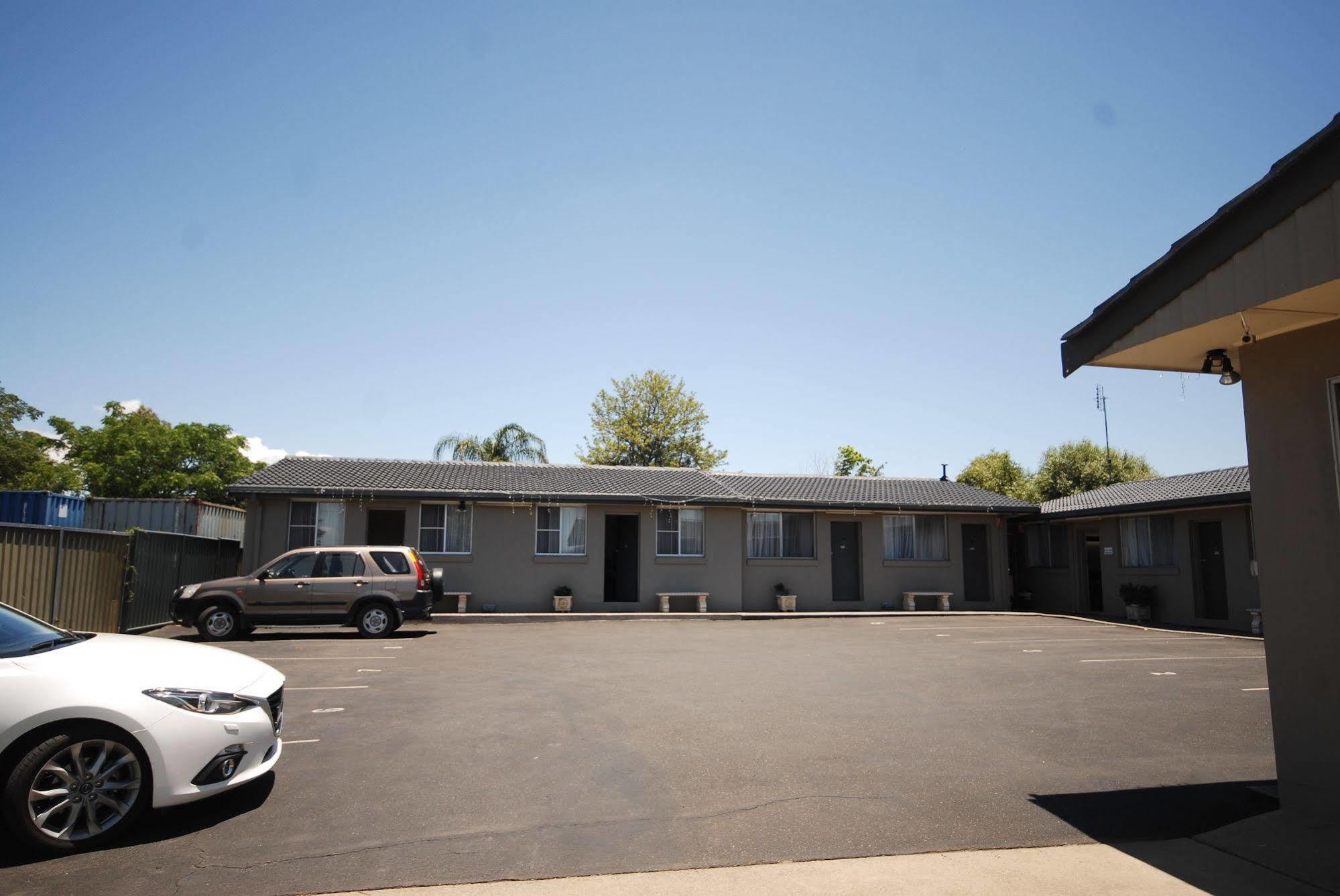 South Tamworth Motor Inn Exterior photo